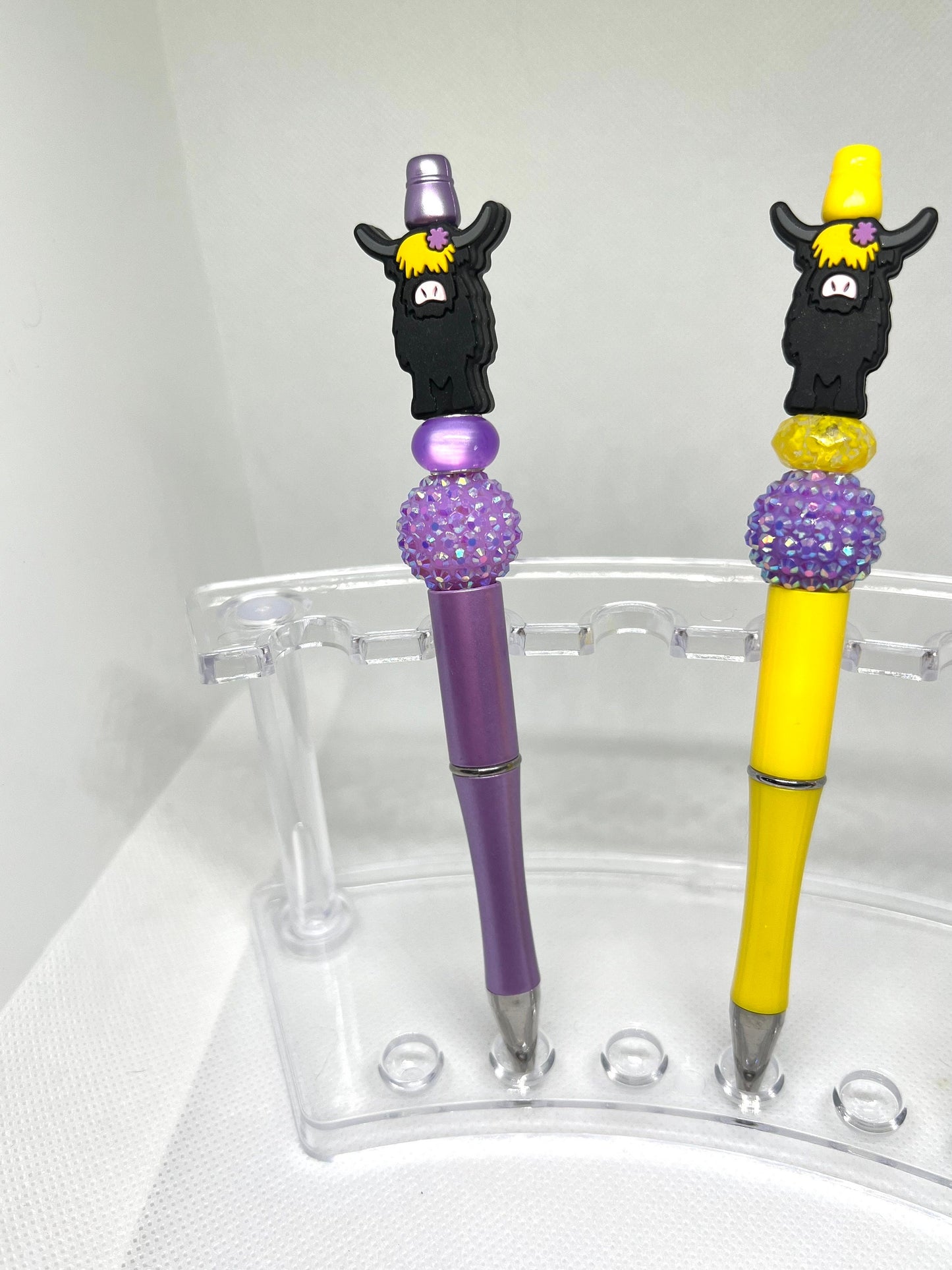 Highland Cow Black Beaded Pen, Fun Pens Acrylic  Beads, Beaded Pen, Retractable Ink Pen, Gifts