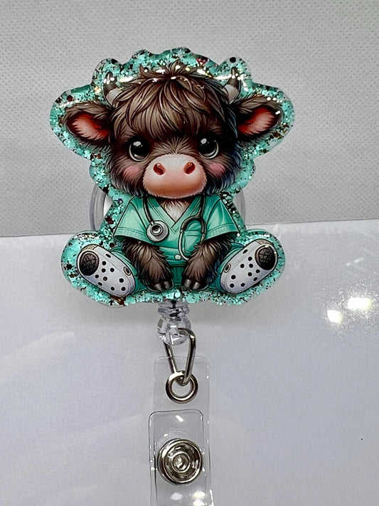 Highland Cow Nurse Badge Reel – Glittery  Design with Medical Scrubs, Retractable ID Holder for Healthcare Professionals