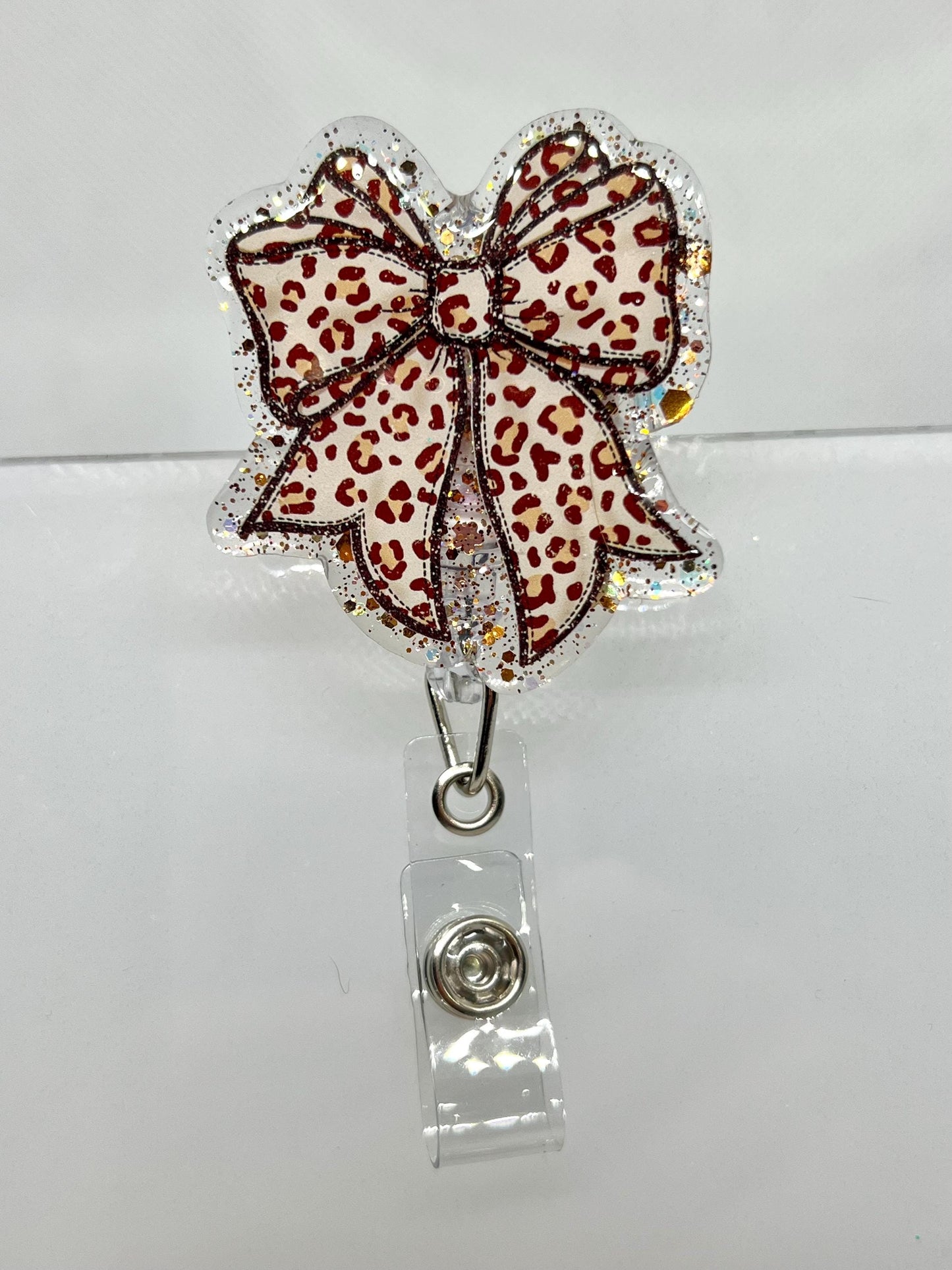Leopard Print Bow Retractable Badge Reel – Stylish Acrylic ID Holder with Glitter Accents for Nurses, Teachers, and Office Accessories