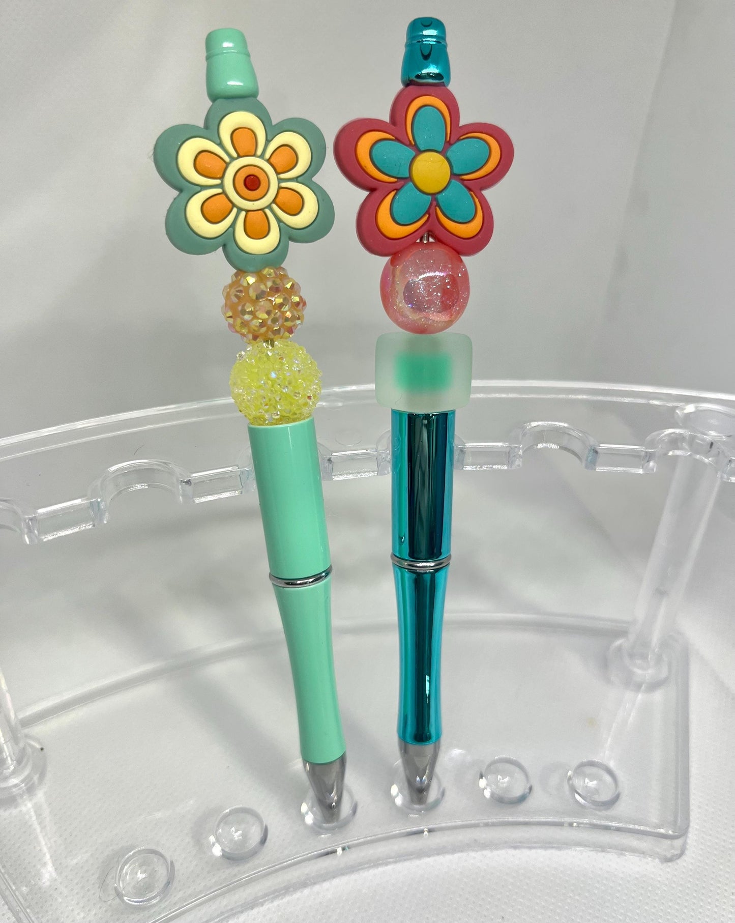 Retro Flower Beaded Pen, Refillable Ink Pen, Sarcastic Pen, Fun Pens Acrylic Beads, Custom Pen, Retractable Ink Pen, Graduation
