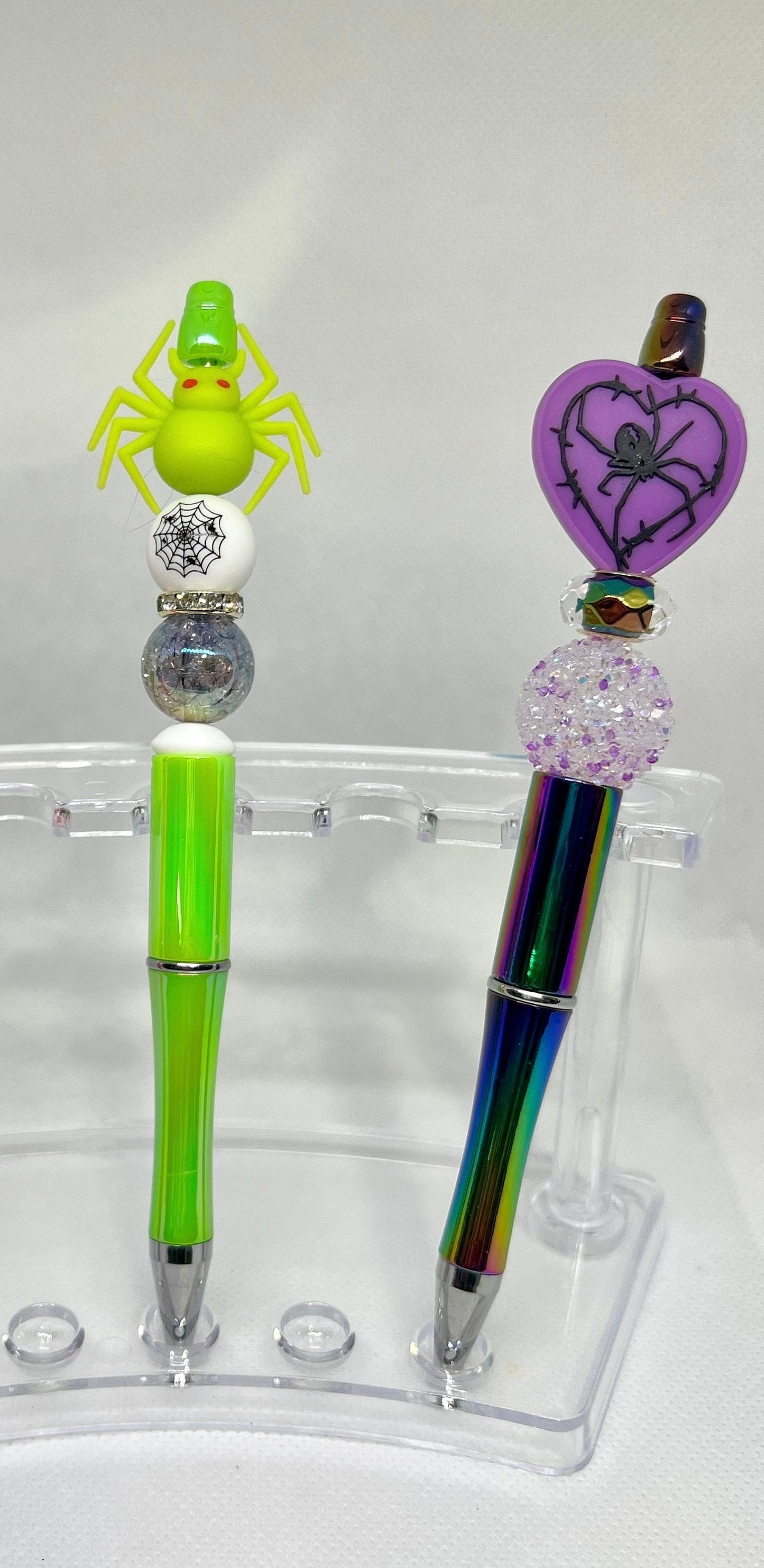 Beaded Pen Halloween Black Spider, Fun Pens Acrylic Beads, Custom Pen, Retractable Ink Pen, Gifts for her, Teacher, Nurses, Medical