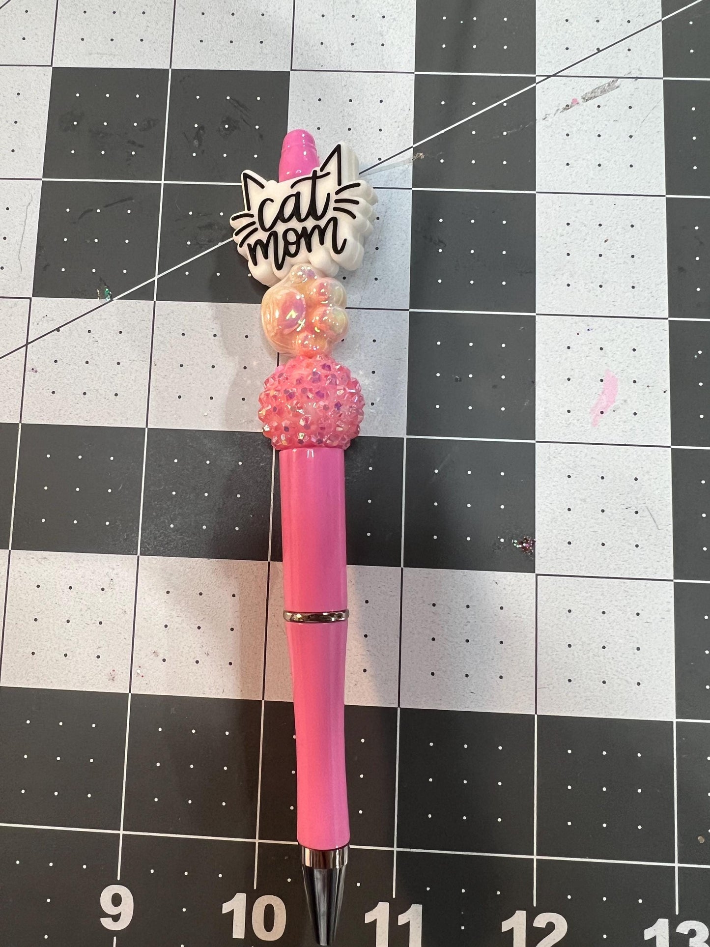 Cat Mom Black Beaded Pen, Sarcastic Pen, Fun Pens Acrylic Beads, Custom Pen, Retractable Ink Pen, Graduation