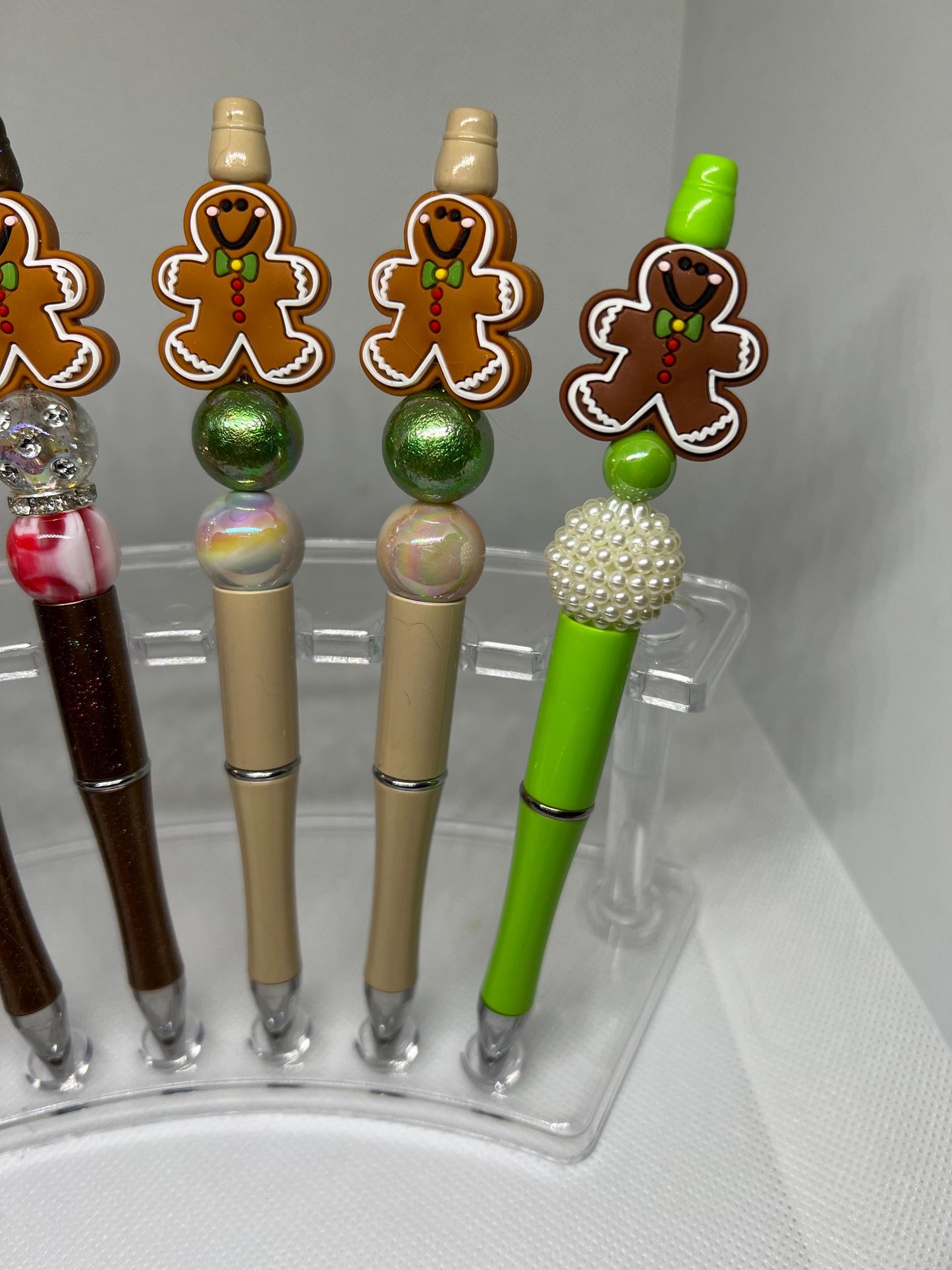 Beaded Pen Gingerbread Man Ink Pen, Christmas Pen, Nurse Gifts, Teacher Gifts, Graduation Gifts, Gifts for Her, Retractable Pen