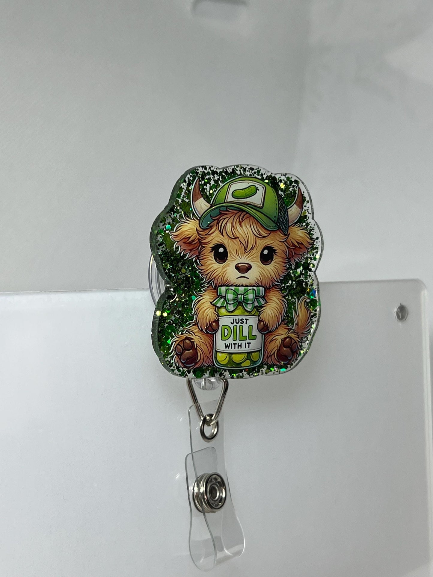 Funny Highland Cow Badge Reel – ' Green Glitter Design with Cartoon Animal for ID Holders
