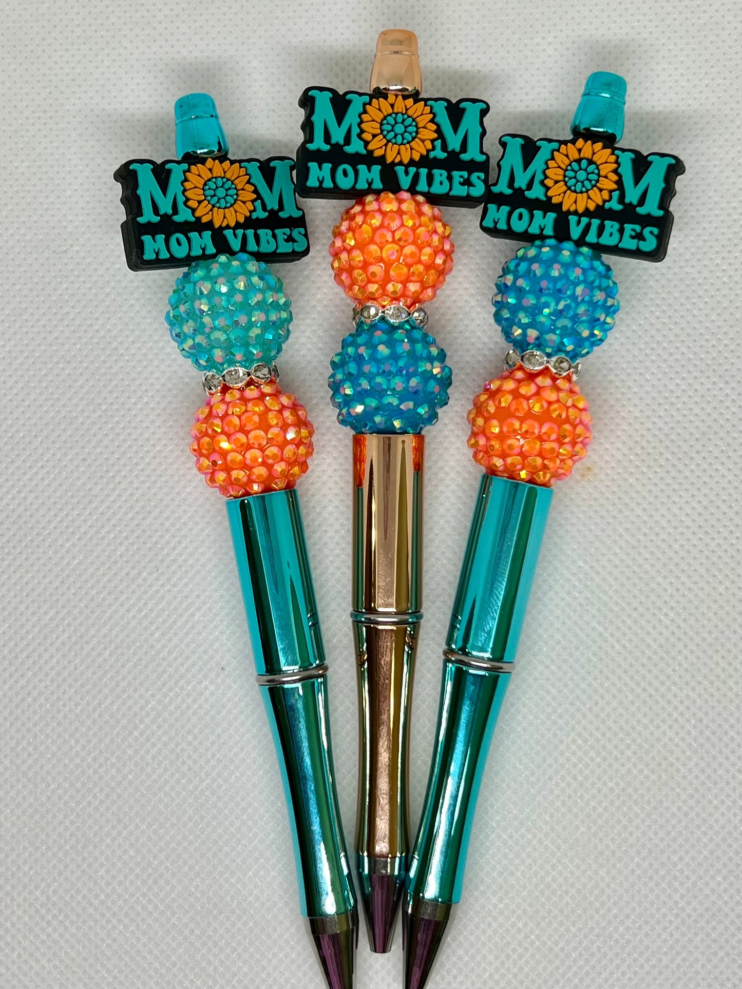 Mom Vibes Beaded Pen, Refillable Ink Pen, Sarcastic Pen, Fun Pens Acrylic Beads, Custom Pen, Retractable Ink Pen, Gifts, Graduation