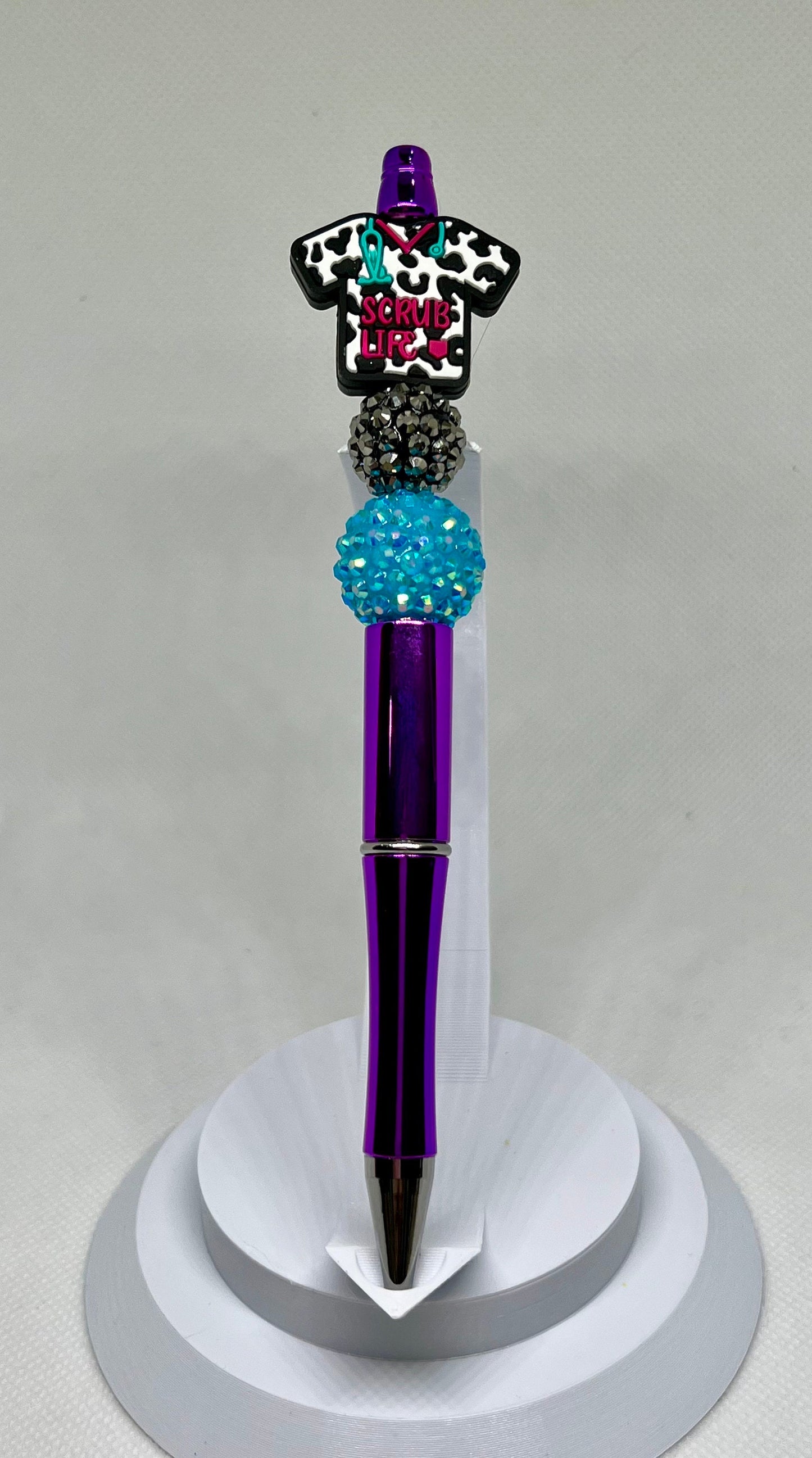 Nurse Scrub Life Beaded Pen, Cow Print Scrub Top, Sarcastic Pen, Fun Pens Acrylic Beads, Custom Pen, Retractable Ink Pen, Graduation