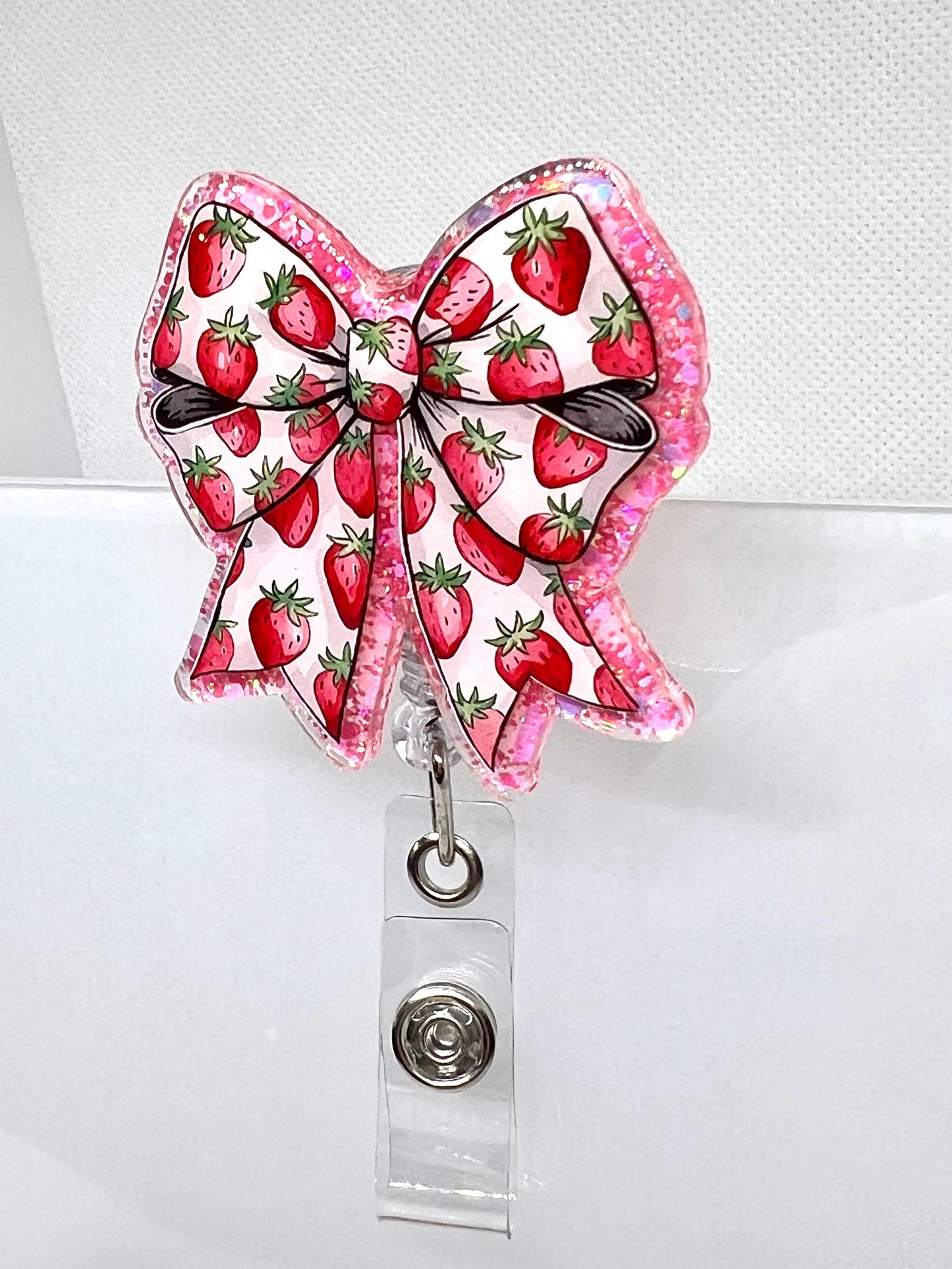 Strawberry Bow Badge Reel – Glittery Pink Design for ID Holders and Cute Accessories